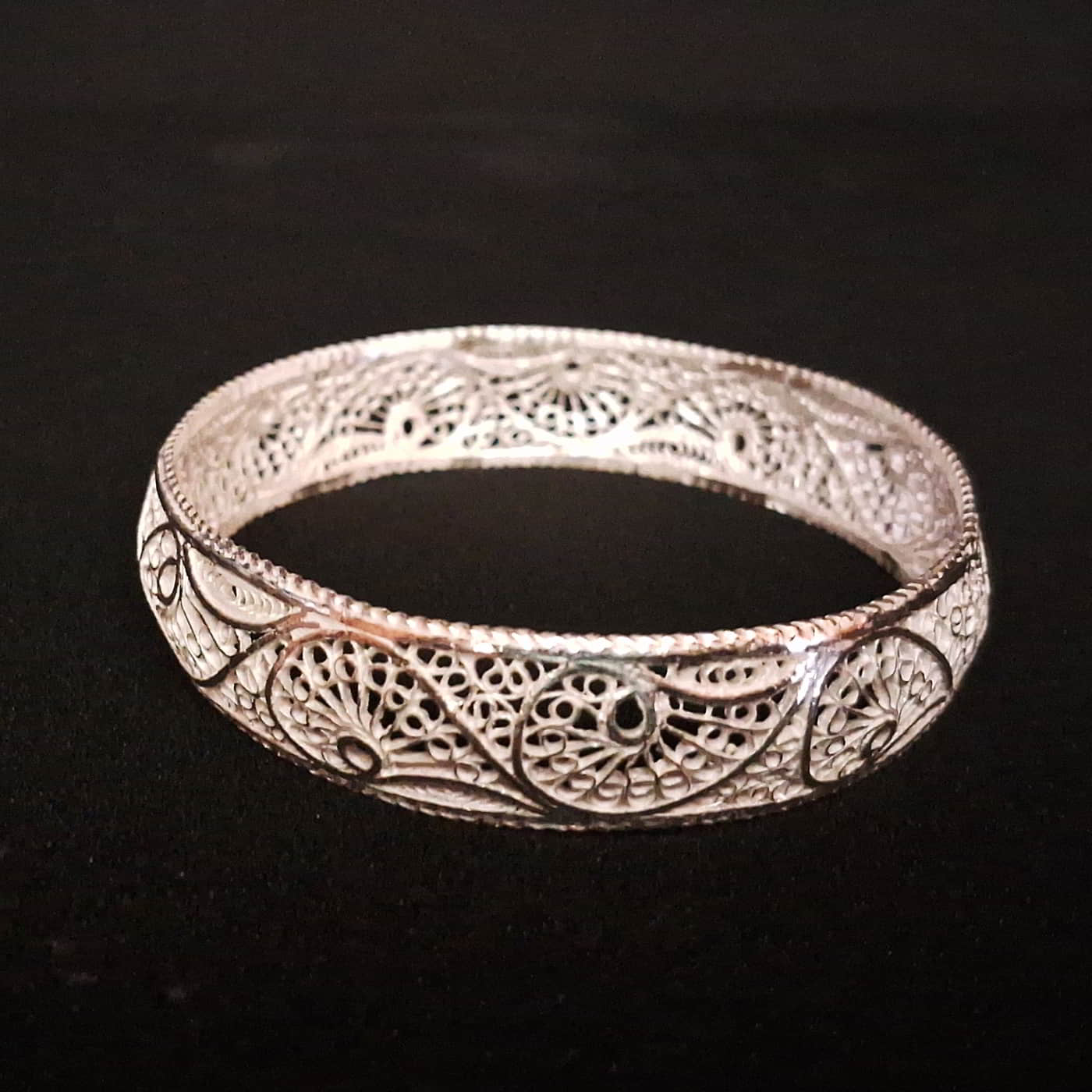 Silver filigree  bangle SJ-B-301a