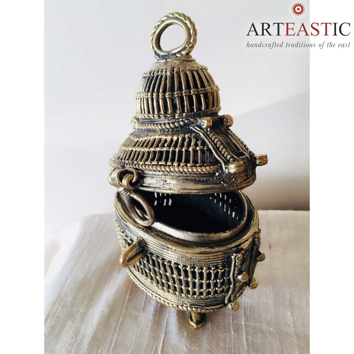 Dokra antique storage box  DS-00-989b