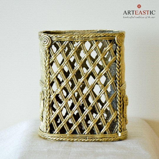 Dokra Pen Stand with lattice work DS-015a