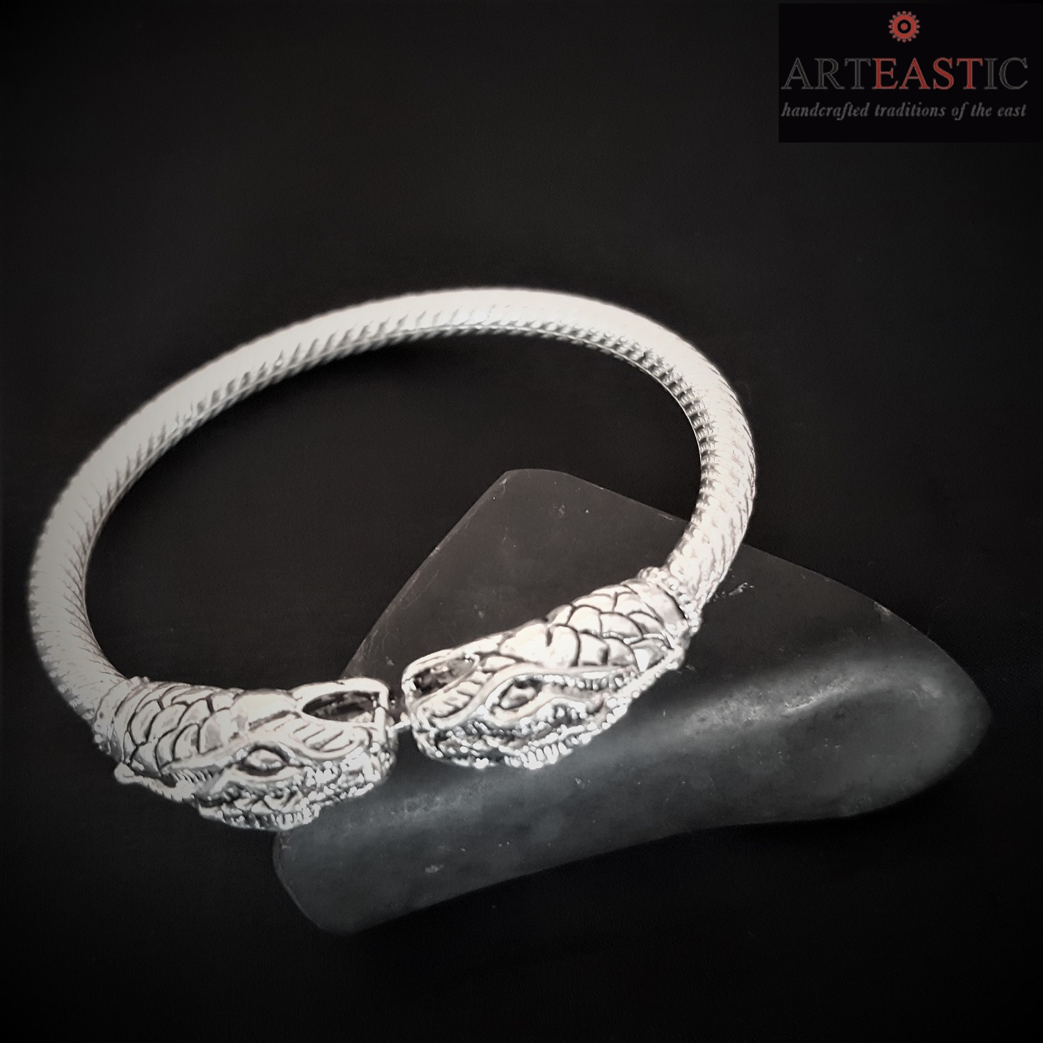 Makarmukhi - Silver Filigree Kangan SJ-B-998a